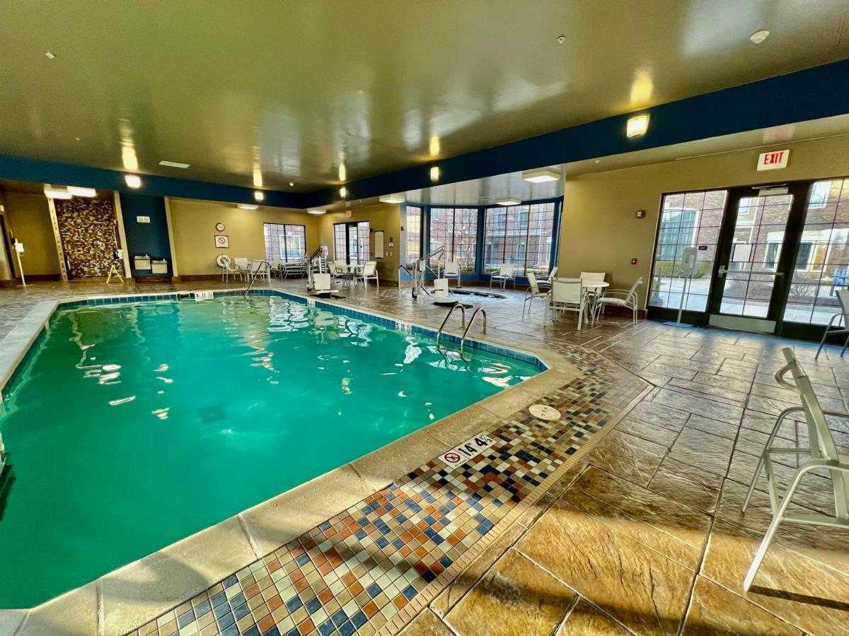 Staybridge Suites Detroit-Novi By Ihg Buitenkant foto
